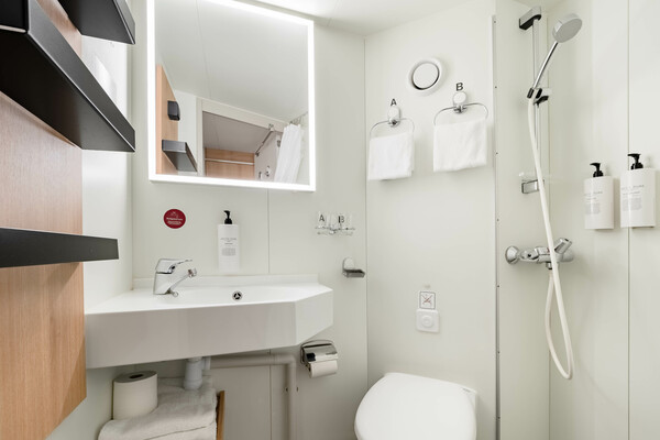 Hurtigruten Coastal Express MS Nordkapp Polar Inside I2 - CREDIT Espen Mills and Hurtigruten 2.JPG